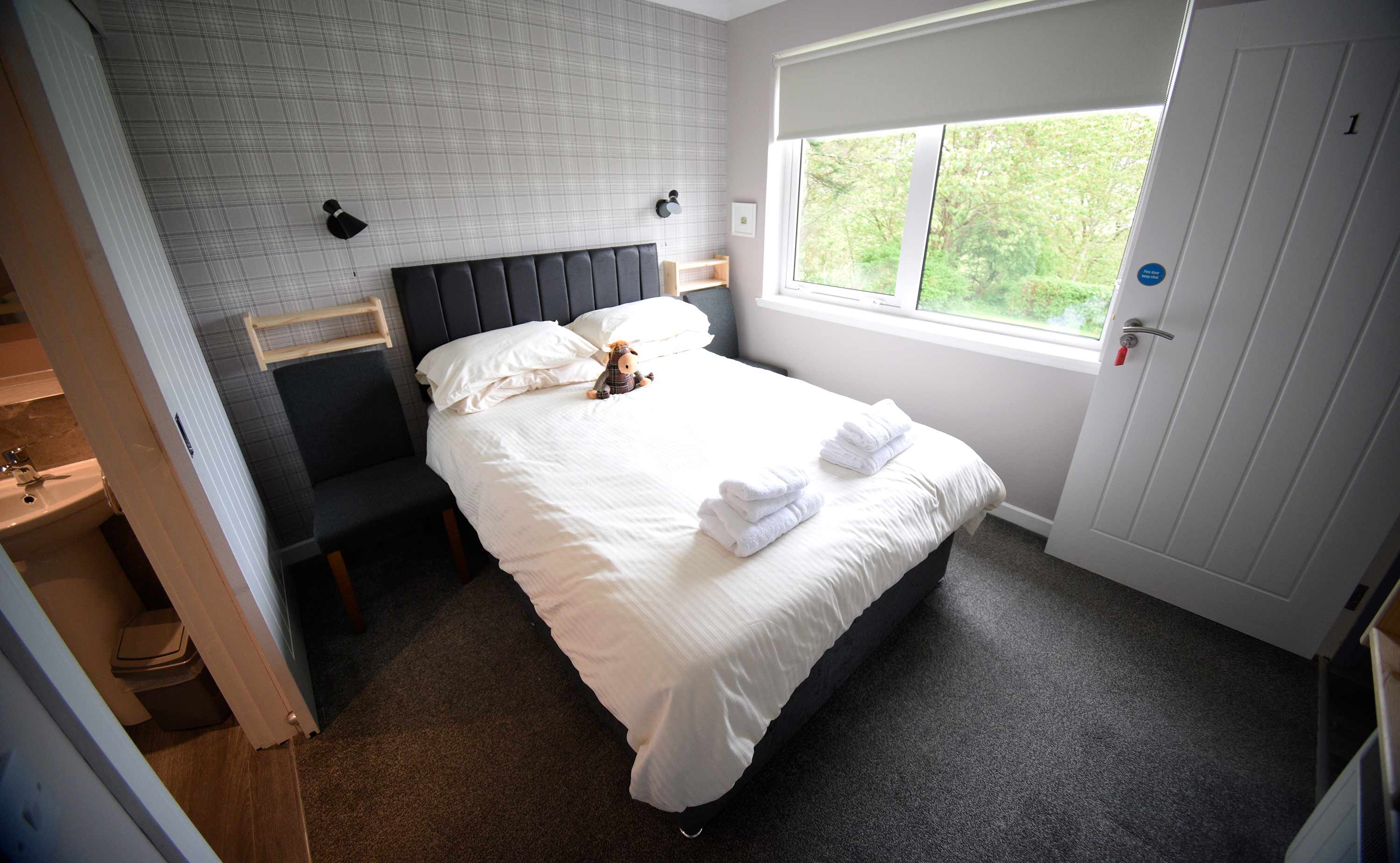 5 Glenconon Bed and Breakfast Double Room